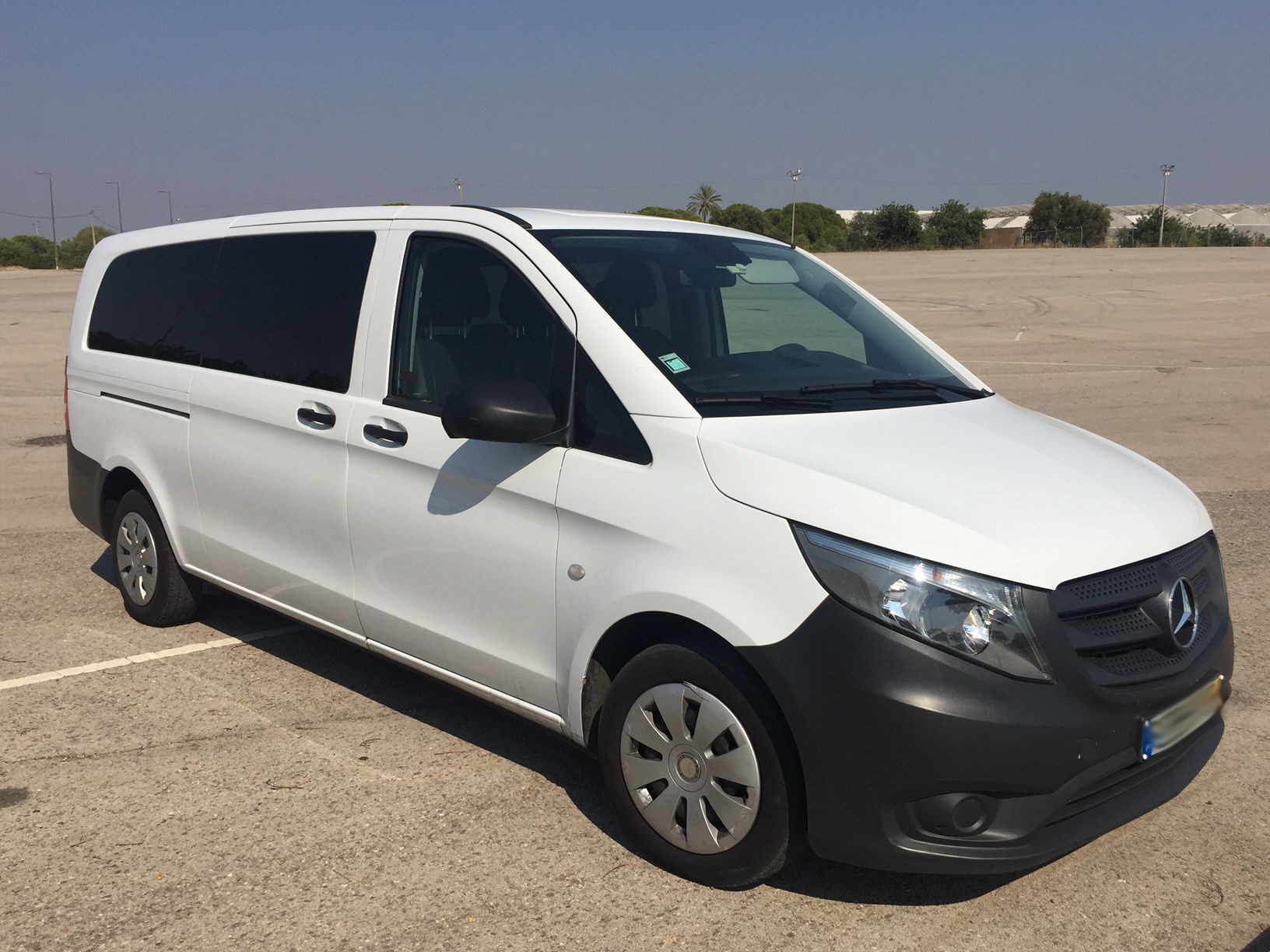 8 Seater Mercedes Vito